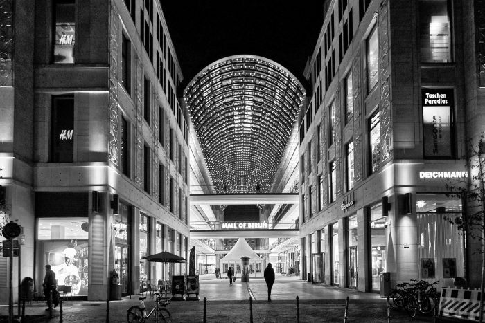 Berlin in Black - Mall of Berlin