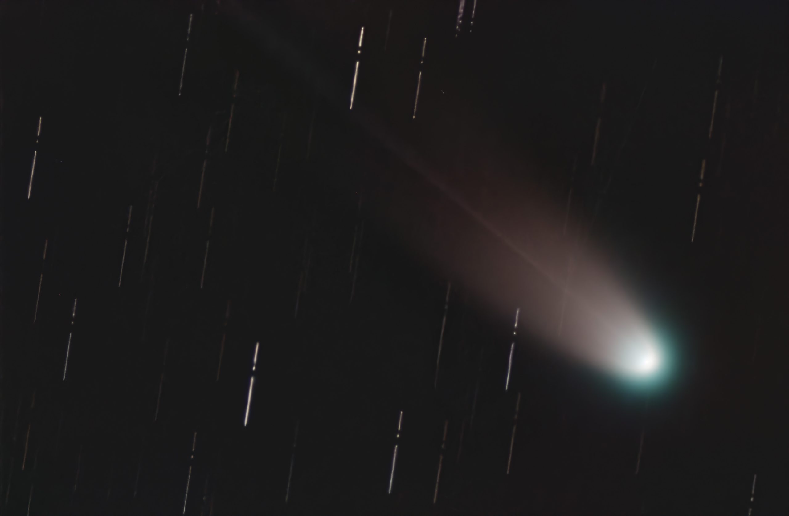 Komet C/2025 A6 (Lemmon) 5 Komet C/2025 A6 (Lemmon)