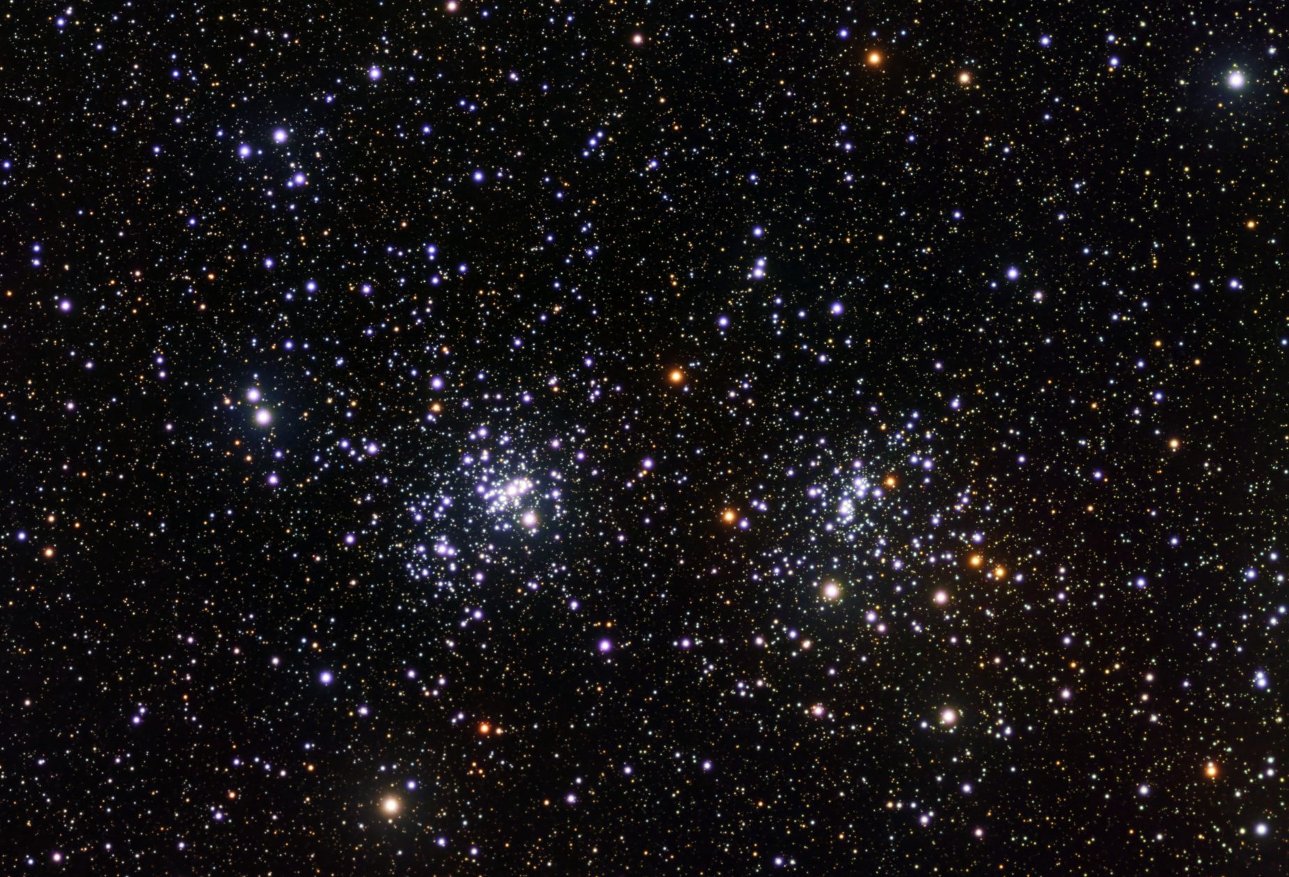 h Persei (NGC 869) und Chi Persei (NGC 884) 1 h Persei a(NGC 869) und Chi Persei (NGC 884)