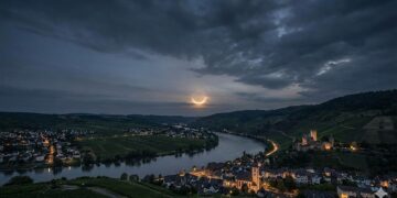 Partielle Sonnenfinsternis 2026 - alle Infos für Deutschland